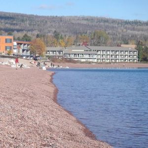 Meet your Posher, Lis